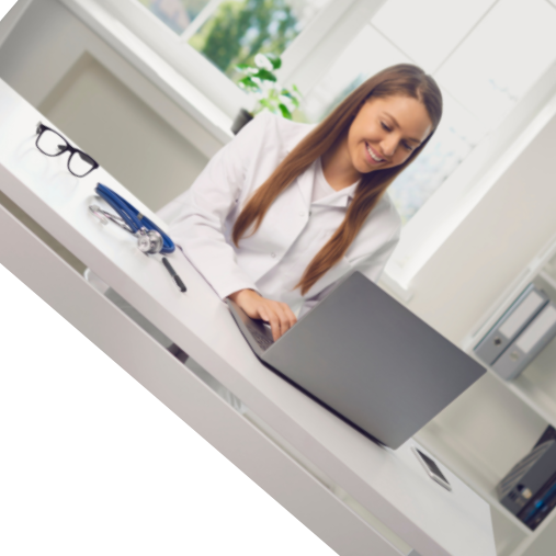 אשת צוות רפואי